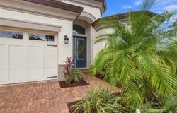 901 GRAND CRESTA Avenue, BRANDON, FL 33511