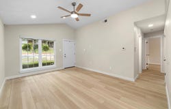 1015 E Yager Ln, Austin, TX 78753