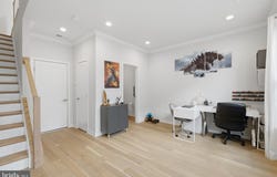 4680 CHARGER Place, CHANTILLY, VA 20151