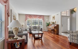 925 Brompton Circle, Bolingbrook, IL 60440