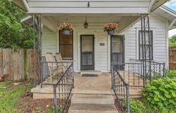 1002 Washburn St, Taylor, TX 76574