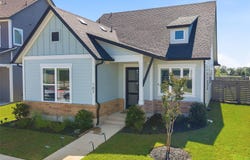 107 Breda Ave, Bastrop, TX 78602