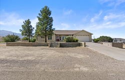 2128 S Ellsworth Ave, Thatcher, AZ 85552