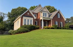 909 Mendenhall Way, Grayson, GA 30017