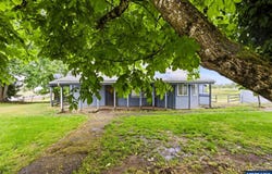1715 Cascade Dr, Lebanon, OR 97355