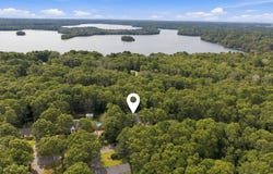 16 Gunters Ln, Mashpee, MA 02649