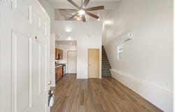 2879 NE DIVISION St, Gresham, OR 97030
