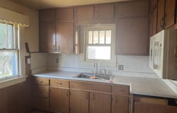 742 W CENTER Street, Decatur, IL 62526