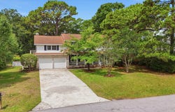 932 Tall Pine Road, Mount Pleasant, SC 29464