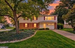 7235 HADLOW Drive, SPRINGFIELD, VA 22152