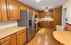 608 E 7th Ave, Williamson, WV 25661