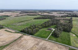 CR 450 N, Albion, IL 62806