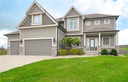 400 Yolanda Circle, Kearney, MO 64060