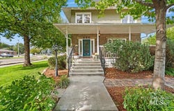 604 E 1st Street, Emmett, ID 83617