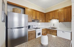 140 Chestnut St, Springfield, MA 01103