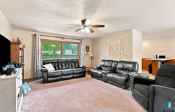 104 W 5th St, Dell Rapids, SD 57022