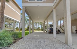 124 1ST Avenue E, Horseshoe Beach, FL 32648