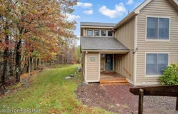 163 Pine Court, Tannersville, PA 18372