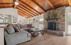 207 CRESCENT Cir, Jasper, AL 35503