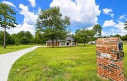 135 Joan Dr, ELLISVILLE, MS 39437