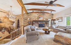 136 LOONEY, Pontiac, MO 65729