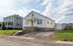 222 Spruce St, Mount Pleasant, PA 15666