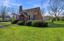 208 E Fairview Avenue, Gafffney, SC 29341