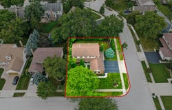 1222 Biscayne Drive, Elk Grove Village, IL 60007