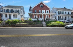 548 BROADWAY, RED LION, PA 17356