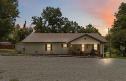 75 Lakeshore Drive, Nancy, KY 42544