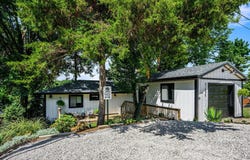67696 Thunderbird Drive, Sturgis, MI 49091