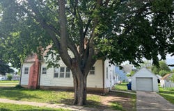 902 Redick Ave., Creighton, NE 68729