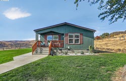 7 GRAND VIEW Dr, Lyle, WA 98635