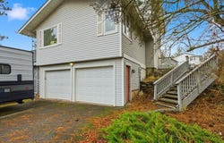 2211 N Houk Rd, Spokane, WA 99216