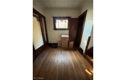 462 Eddy Road, Cleveland, OH 44108