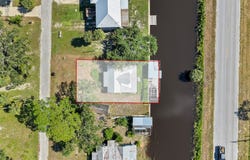 186 SE 240th St, Suwannee, FL 32692