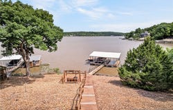 1232 Parkers Point, Climax Springs, MO 65324