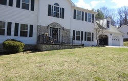 337 Fox Run Dr, Galax, VA 24333