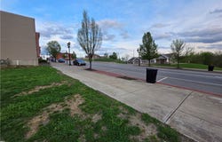 501 Wheeling Avenue, Cambridge, OH 43725