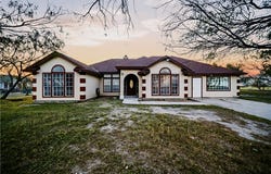 2369 Fm 892, Robstown, TX 78380