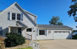 227 Lakeview Drive, Walkerton, IN 46574