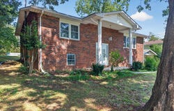 306 E 4th Street, Livingston, TN 38570