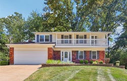 70 Breezeview Drive, Ballwin, MO 63021