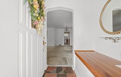 335 Roosevelt Ave, McKees Rocks, PA 15136
