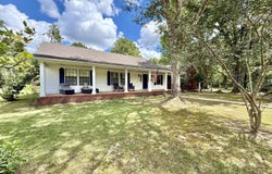 2078 Upton Road, Crystal Springs, MS 39059