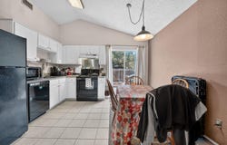 1015 E Yager Ln, Austin, TX 78753