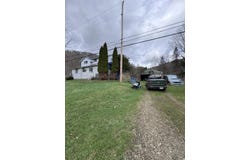 10 Lyman Road, Roulette, PA 16746