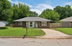 912 Mockingbird Lane, Purcell, OK 73080