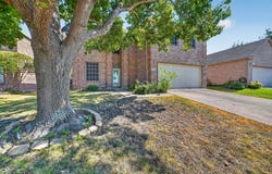 10618 Newcastleton Lane, Rowlett, TX 75089