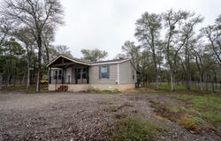 362 Saint Johns Rd, Dale, TX 78616